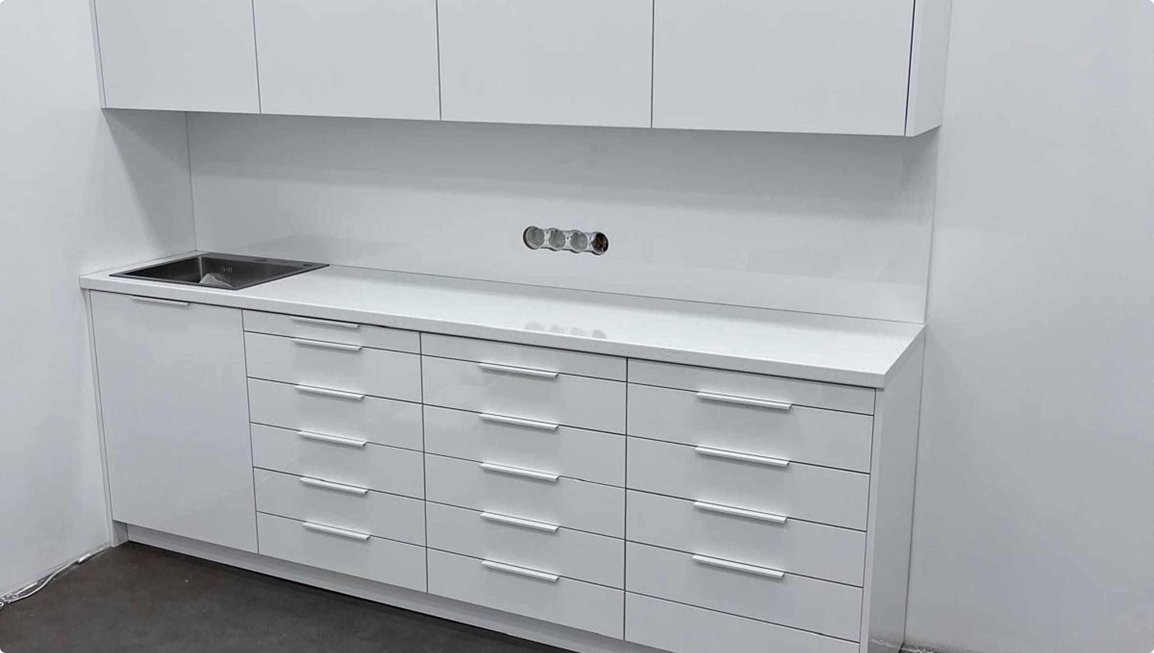 {{ images.tNcXqjHceM.alt }}