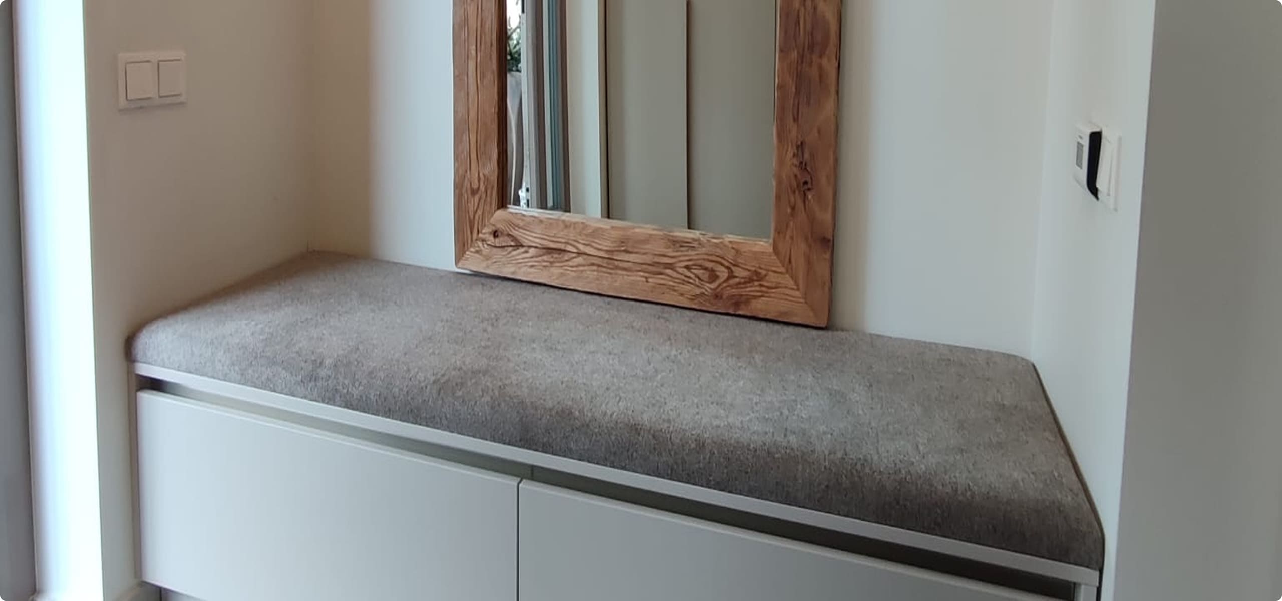 {{ images.aqUEpEdTIM.alt }}